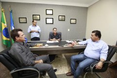 Diretores do Banco do Povo agradecem Maurão de Carvalho