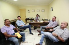 Representantes de São Felipe agradecem apoio de Cleiton Roque