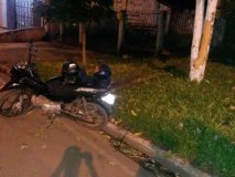 Motociclista morre após se chocar contra árvore em Alta Floresta