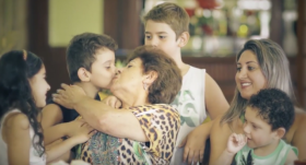 Clientes reais estrelaram em campanha do Dia das Mães na Gazin