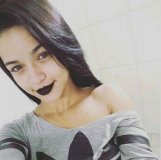 Adolescente se joga de moto em movimento após brigar com o namorado