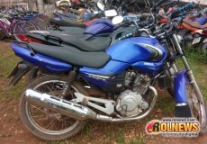 Homem encontra moto furtada ao caçar minhoca para pescaria, em Cacoal