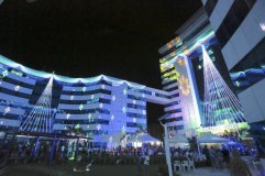 População prestigia abertura do Natal de Luz no Palácio Rio Madeira