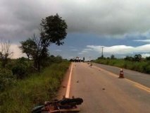 Motociclista morre após colidir de frente contra carro na RO-010