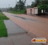 Chuva desta quinta-feira alaga vários pontos de Cacoal