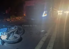 Motociclista morre em colisão frontal com carreta na BR-429, próximo a...