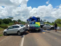 Grave acidente interdita BR-364 entre Ji-Paraná e Ouro Preto do Oeste e...