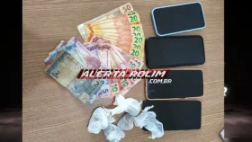 Mulher é presa em flagrante pela PM por crime de tráfico de drogas, em Parecis
