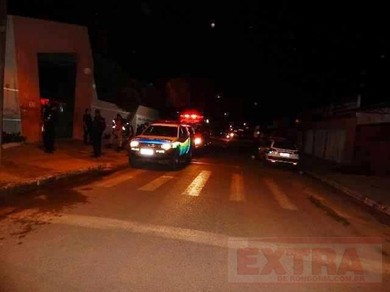 Adolescentes ateiam fogo em escola de Vilhena