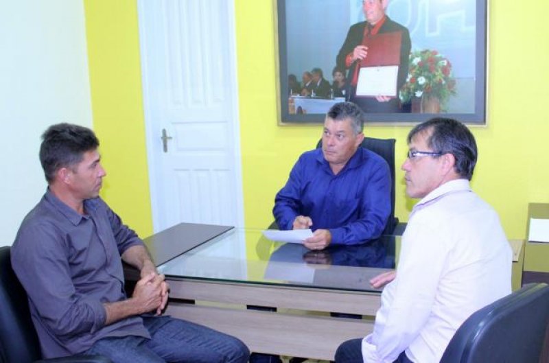 Edson Martins busca infraestrutura para Alto Alegre dos Parecis