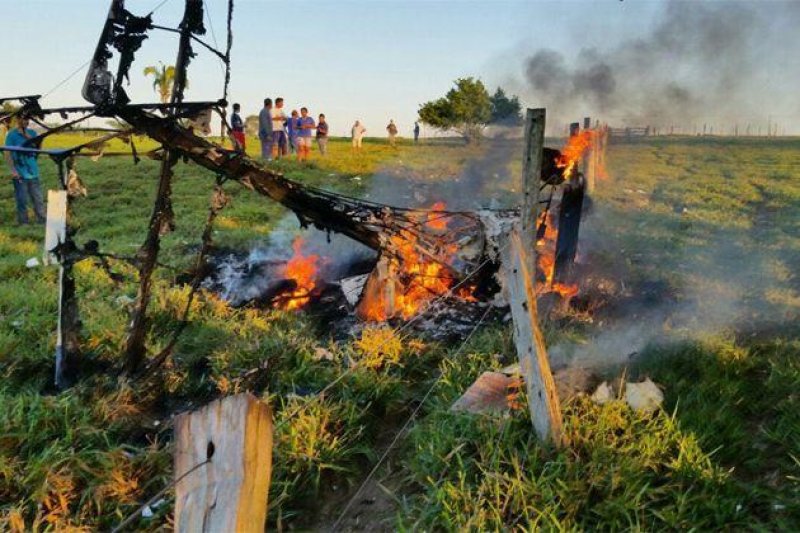 Piloto morre carbonizado após queda de ultraleve em Ji-Paraná