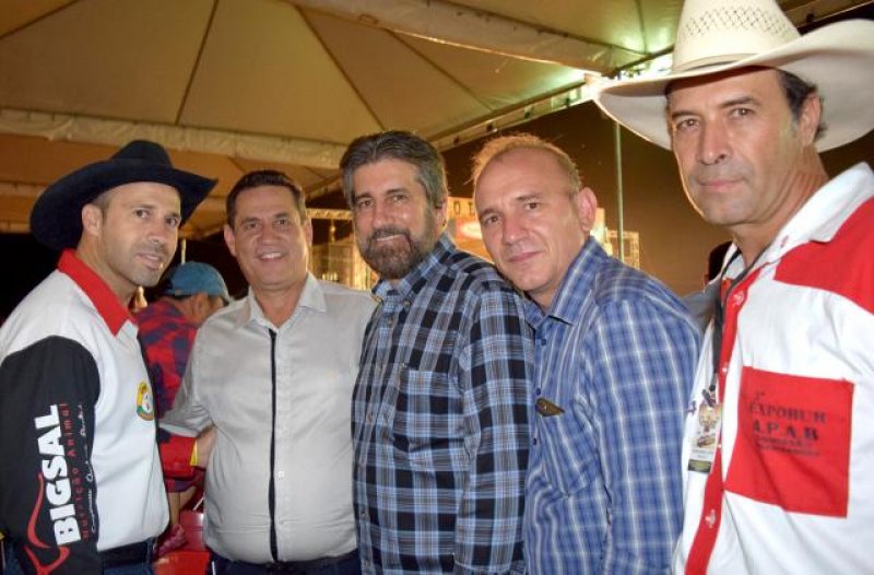 Presidente da Assembleia acompanha feira de agronegócios em Buritis