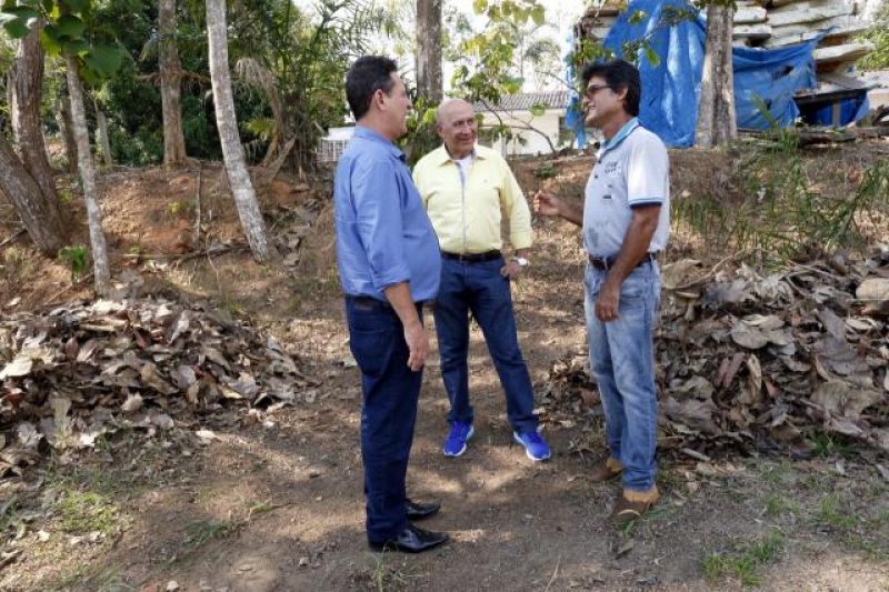 Maurão e Confúcio conhecem projeto de integração do pirarucu e cacau