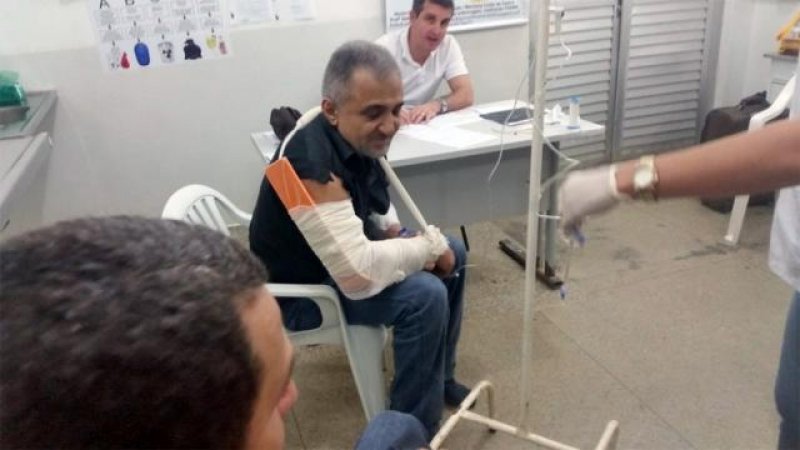 Capotamento na BR-364 deixa deputado e militares feridos