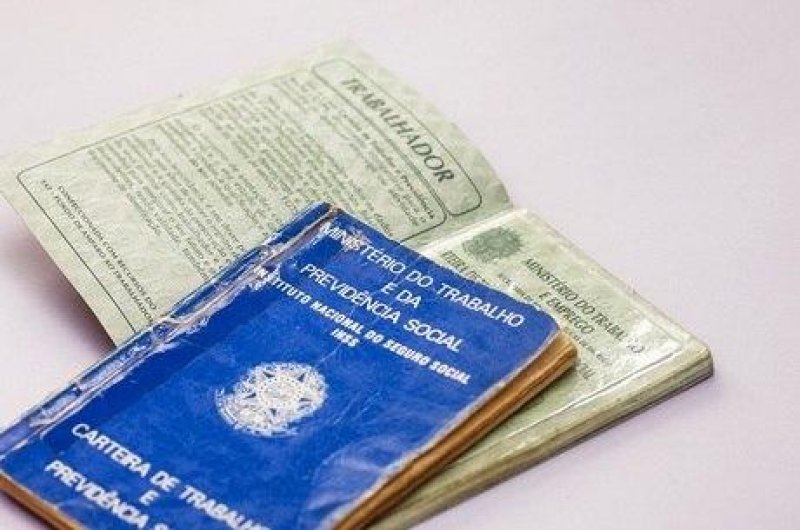 Domésticos sem carteira lideram afastamentos ANDRÉ RODRIGUES/FRAMEPHOTO/ESTADÃO CONTEÚDO