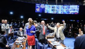Fim das doações de empresas é o destaque da reforma política aprovada pelo...
