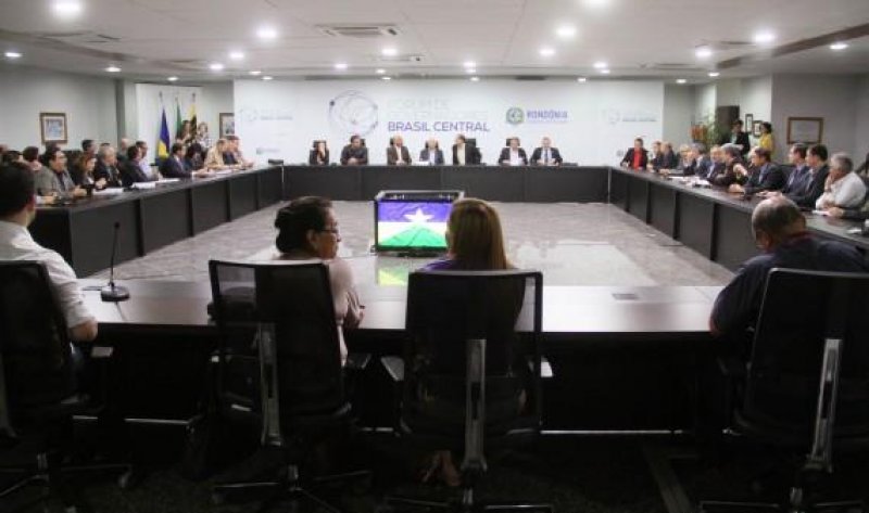 Governo de Rondônia avalia resultados de 2015 e recomenda controle para fugir da crise em 2016