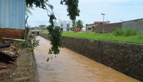 Após alagar cinco bairros, nível de igarapé volta ao normal em Ji-Paraná