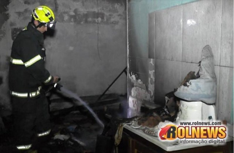 Bombeiros de Rolim combatem incêndio em dois apartamentos