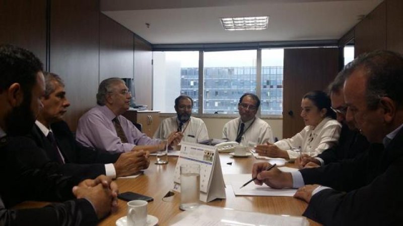 Marinha Raupp luta em Brasília pelo saneamento básico de Rolim de Moura