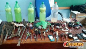 Operação policial encontra aparelhos celulares dentro do presídio de Rolim...