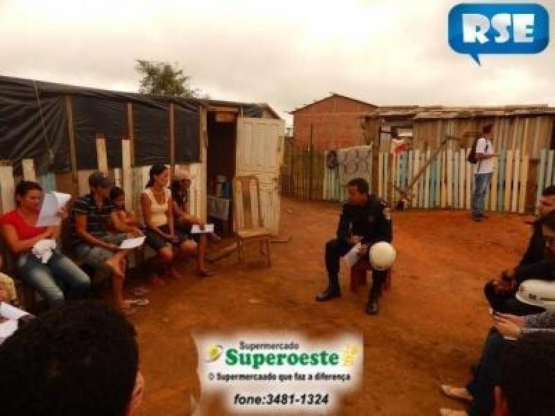 PM viabiliza saída pacífica de ocupantes e cumpre reintegração de posse em Espigão do Oeste