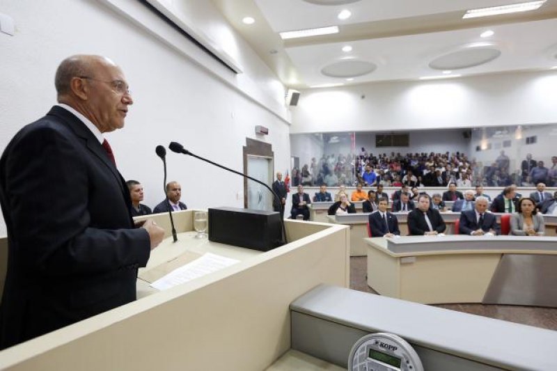 Governador Confúcio Moura presta contas na abertura dos trabalhos legislativos