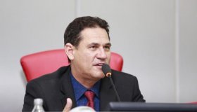 Maurão destaca redução na energia, mas cobra fim de acréscimo na bandeira