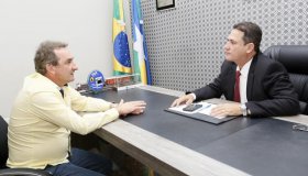 Maurão reforça compromisso em apoiar 35 km de asfalto para Rolim de Moura