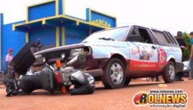 Moto e veículo Saveiro colidem no bairro São Cristóvão, em Rolim de Moura