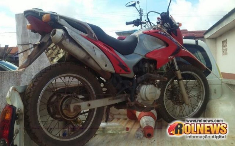 Motocicleta Bros furtada na segunda-feira em Rolim de Moura é recuperada pela Polícia Militar