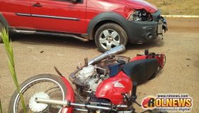 Motociclista fica ferido ao colidir em Pick Up Strada no residencial...