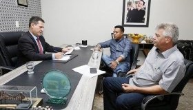 Presidente da Assembleia assina carta para Cacoal receber selo verde