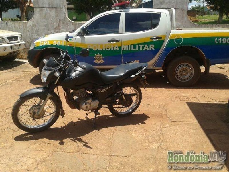 Rolim:Polícia Militar encontra motocicleta furtada abandonada no antigo Balneario