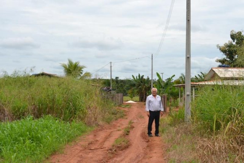 Rolim:Travessão da Pamonharia é contemplada com expansão da rede de energia elétrica