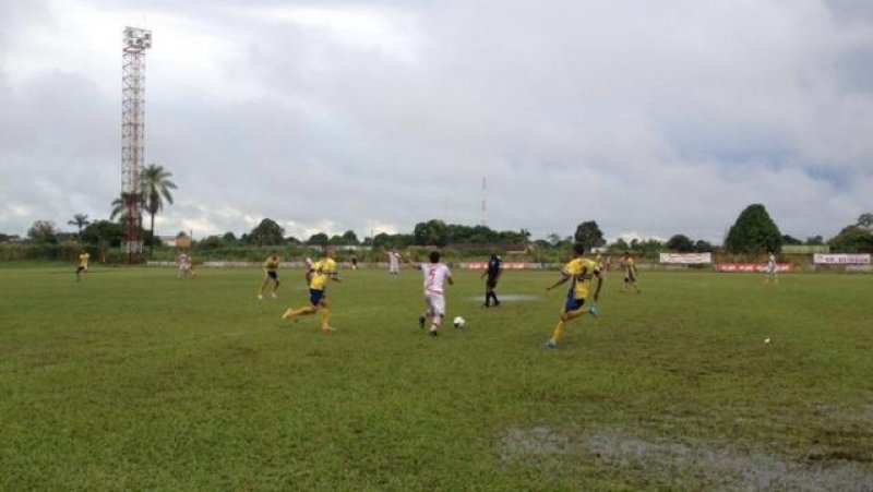 Guajará e Rolim empatam em 1 a 1 em jogo quente no João Saldanha