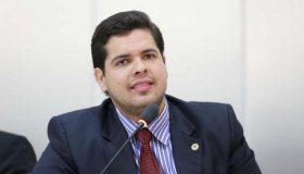 Jean Oliveira parabeniza as mulheres no seu Dia Internacional