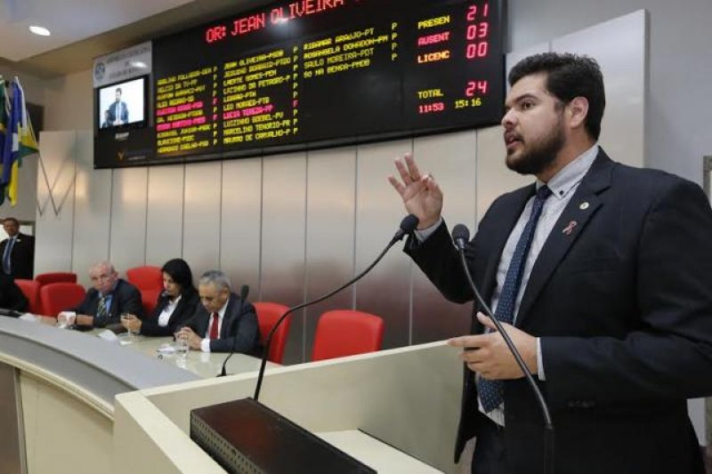 Jean Oliveira reafirma cobrança do muro de arrimo de contenção na margem do rio Madeira