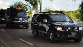 Líderes de facção transferidos do RN chegam a Rondônia em avião da PF
