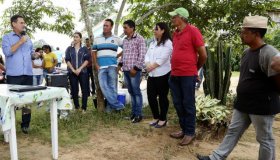 Maurão entrega tanques de resfriamento de leite em Nova Brasilândia