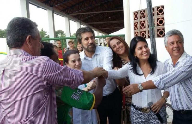 Raupp e Marinha inauguram ampliação da Feira Municipal e entregam caminhão em Espigão