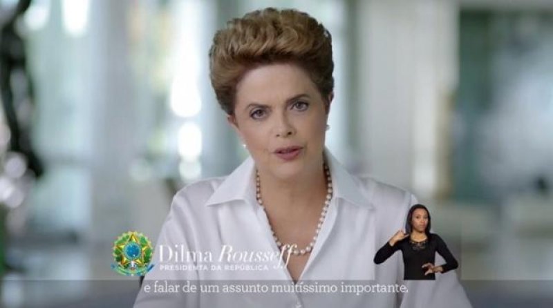 Dilma desiste de pronunciamento na TV no qual iria criticar o impeachment
