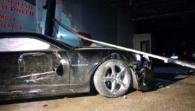 Lavador bate Camaro de cliente em estabelecimento comercial em Porto Velho