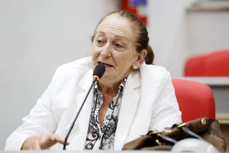 Lucia Tereza disponibiliza R$ 50 mil de emenda à Expoeste