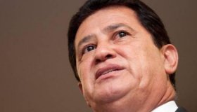Para votar pelo impeachment de Dilma, presidente do PR renuncia ao cargo