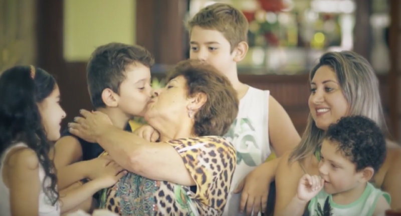 Clientes reais estrelaram em campanha do Dia das Mães na Gazin