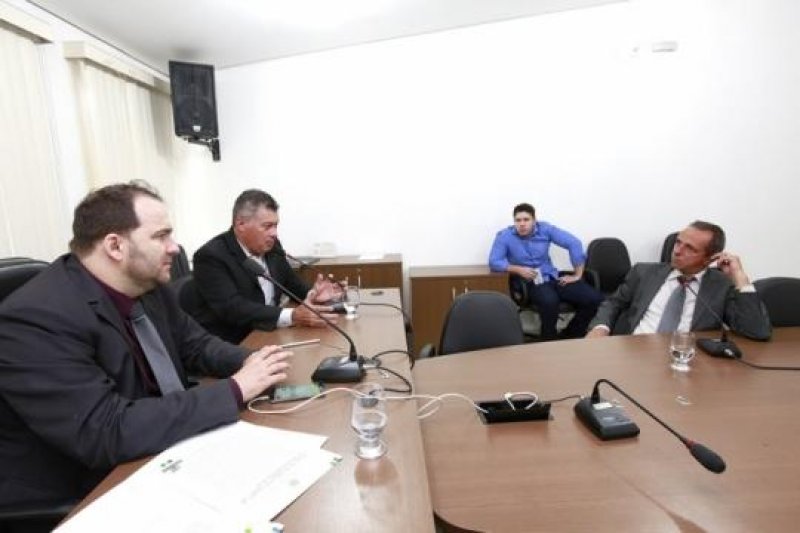 Comissão de Fiscalização convoca Sedam para debater setor madeireiro