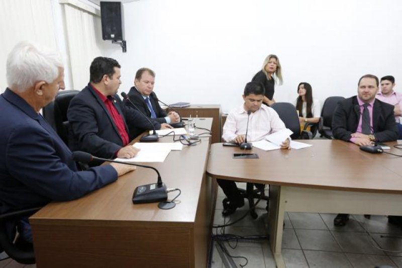 Comissão vai convocar diretor e técnicos da Sedam para discutir setor madeireiro