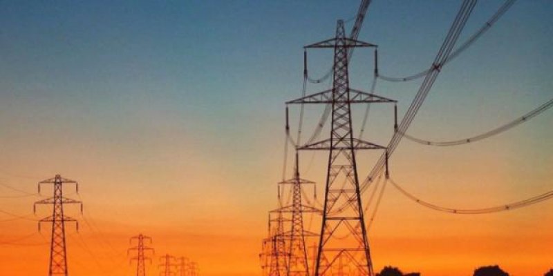 Conta de luz vai cair a partir de julho com menor número de térmicas em operação