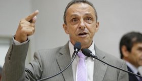 Deputado Lazinho anuncia data para transformação da Companhia da PM em...